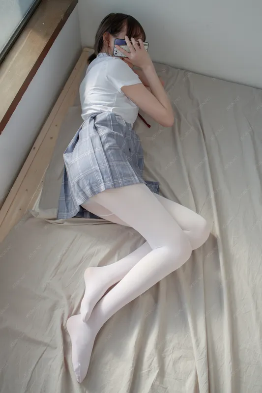 森萝财团 [JKFUN-002] Aika 可爱学妹丝足 [230P 1V]插图4